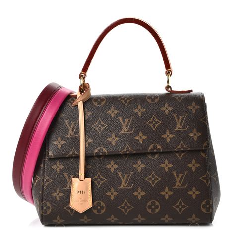 Louis Vuitton Cluny BB in Monogram: bag review